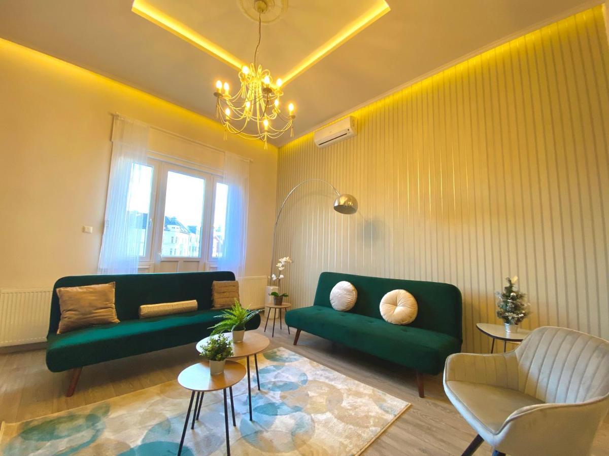 Luxury Buda Apartment Budapest Bagian luar foto