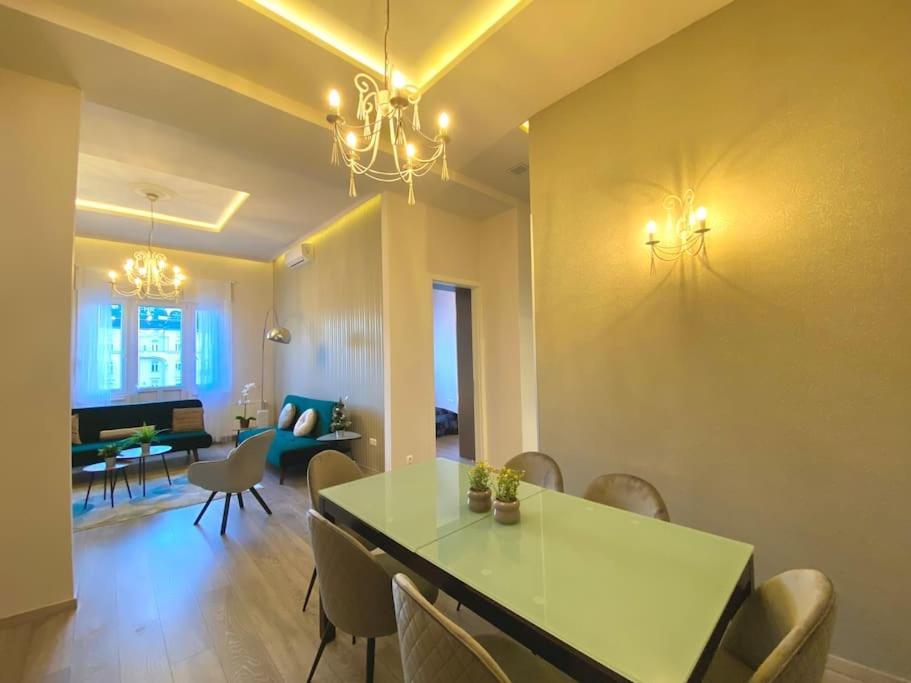 Luxury Buda Apartment Budapest Bagian luar foto