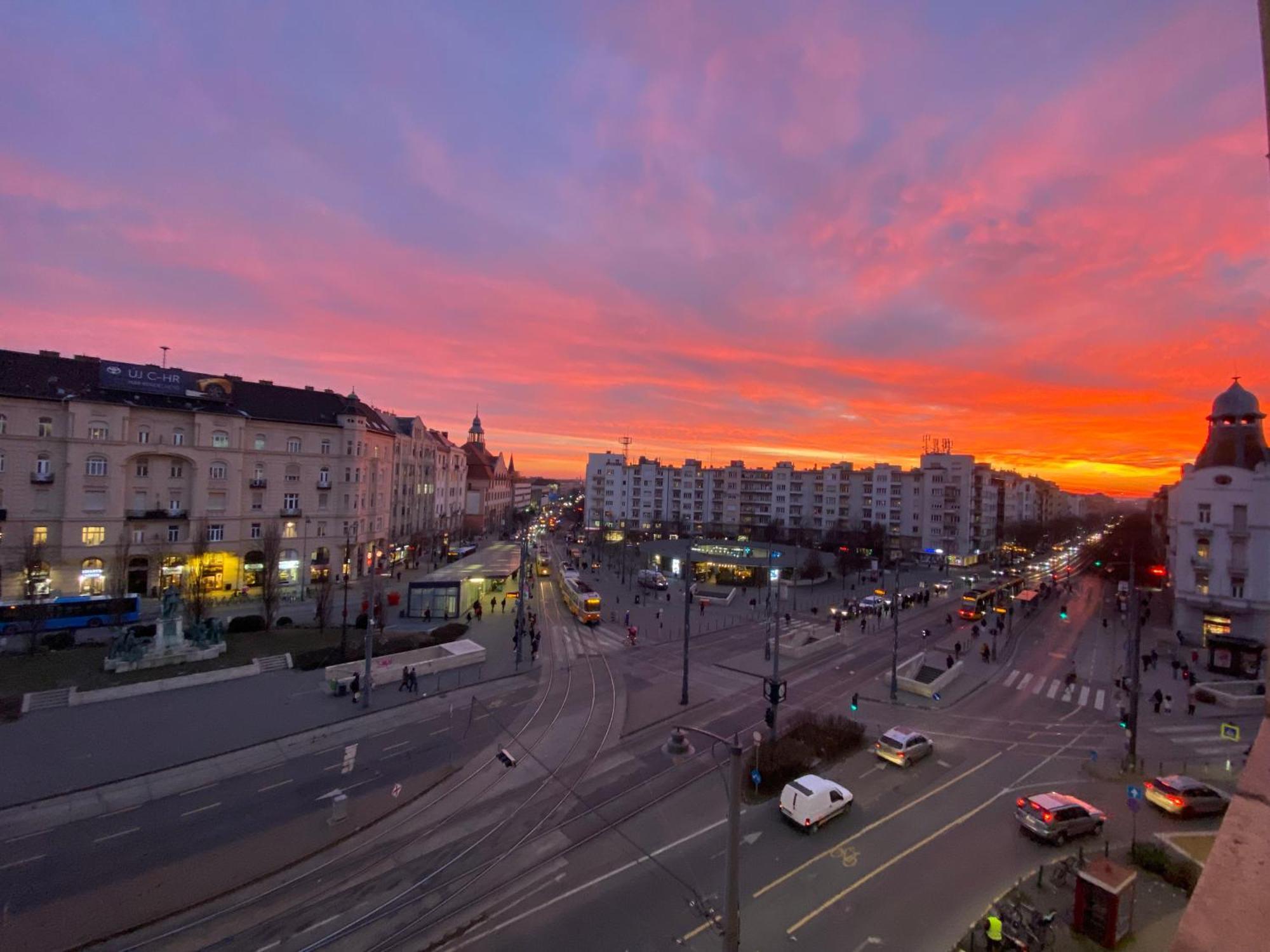 Luxury Buda Apartment Budapest Bagian luar foto